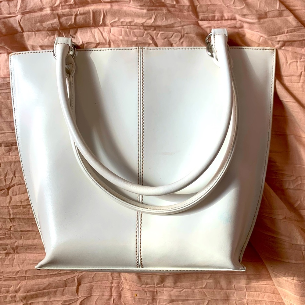Wilson’s Leather Shoulder Bag